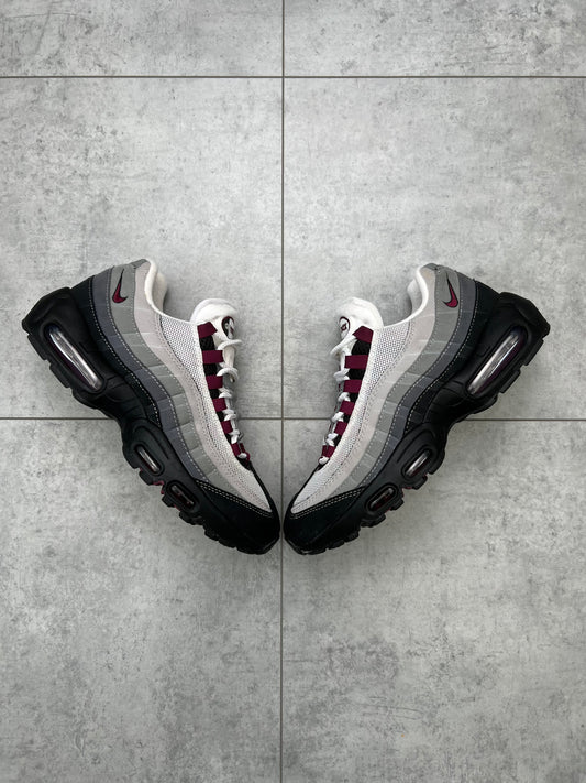 Nike Air Max 95 OG Beetroot - UK7 - Pre-Loved Condition