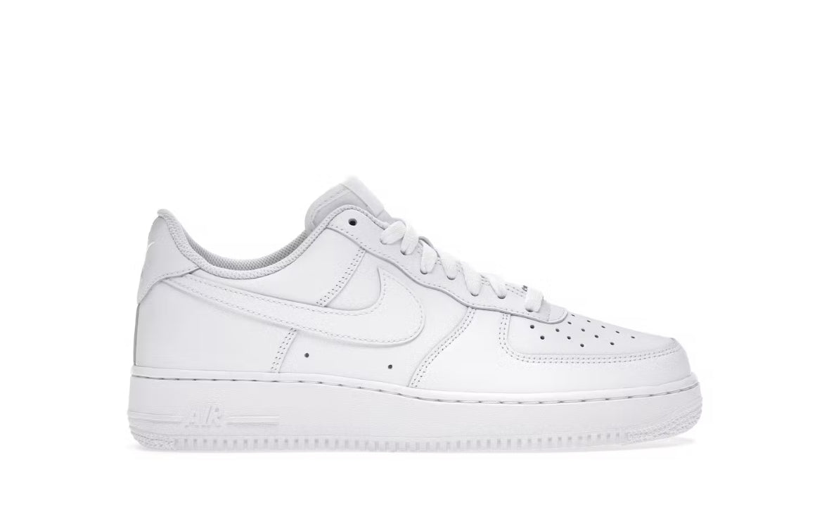 Nike Air Force 1 ‘Triple White’ - Sneaker Dyl 